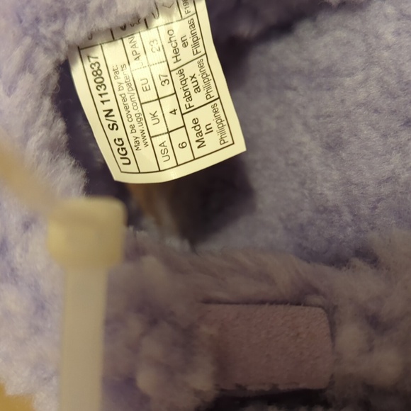 UGG NWOT Slippers 6 Purple - Picture 4 of 6